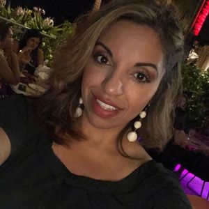 Meet your Posher, Anaisanais